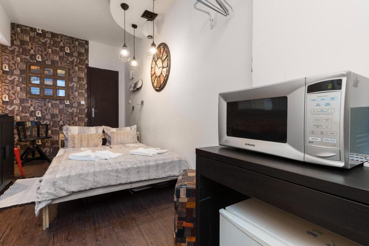 Cheerful Studio Budapest Downtown Exterior photo