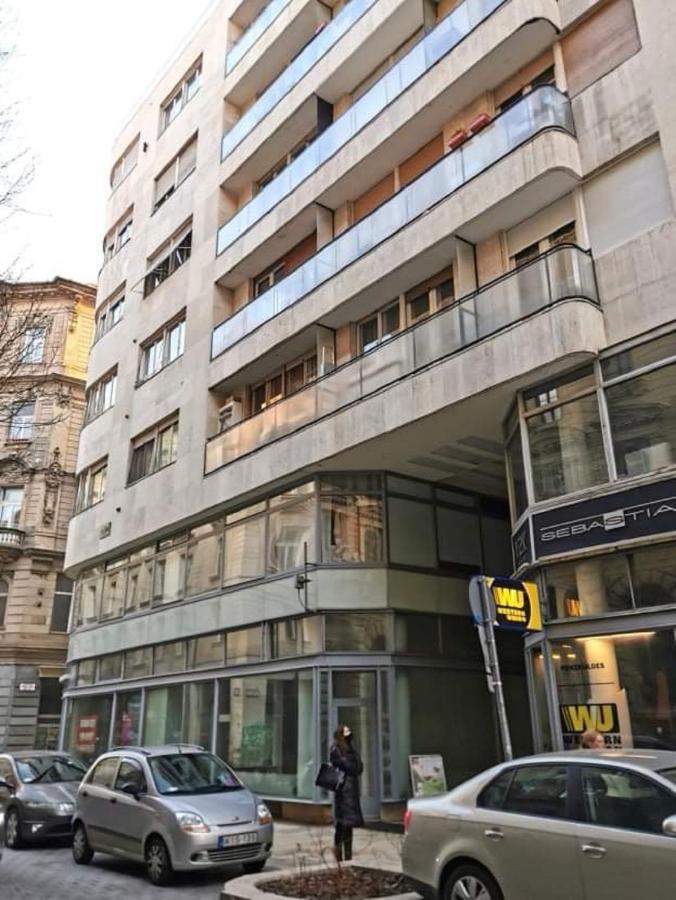 Cheerful Studio Budapest Downtown Exterior photo