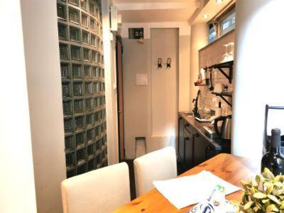 Cheerful Studio Budapest Downtown Exterior photo